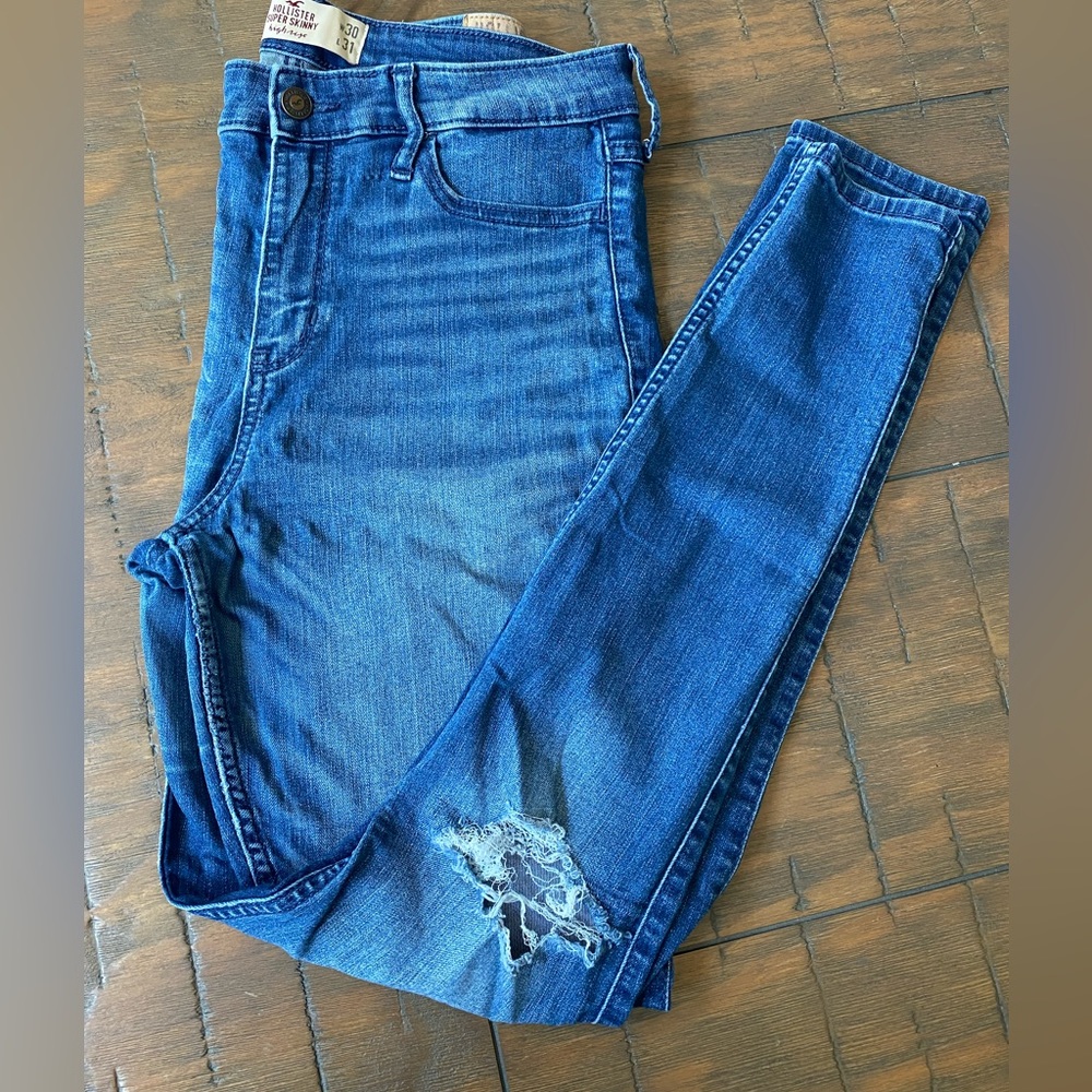 Hollister super skinny jeans